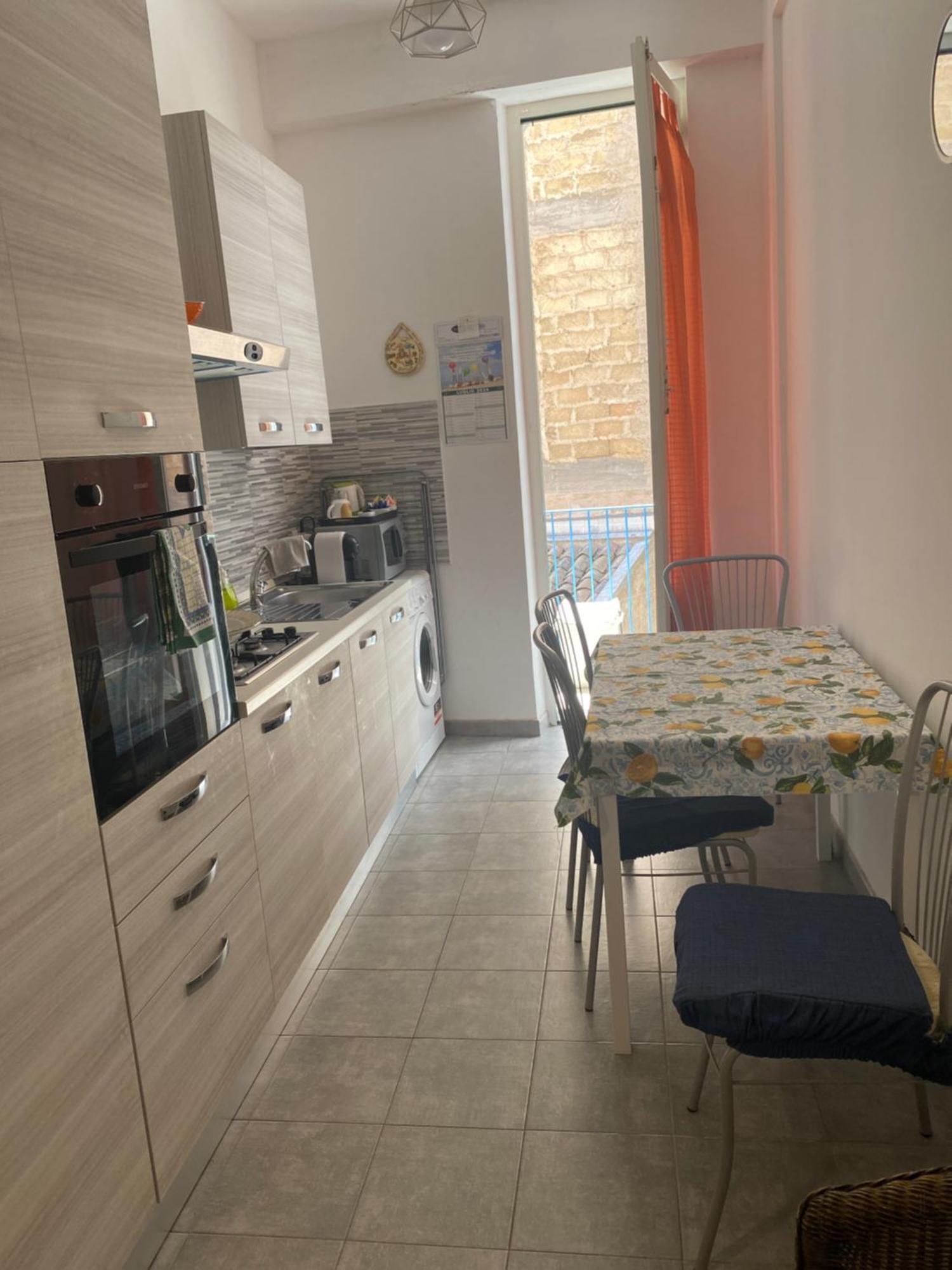 Serradifalco Cozy House Di Enza E Luigi Palermo Exteriör bild